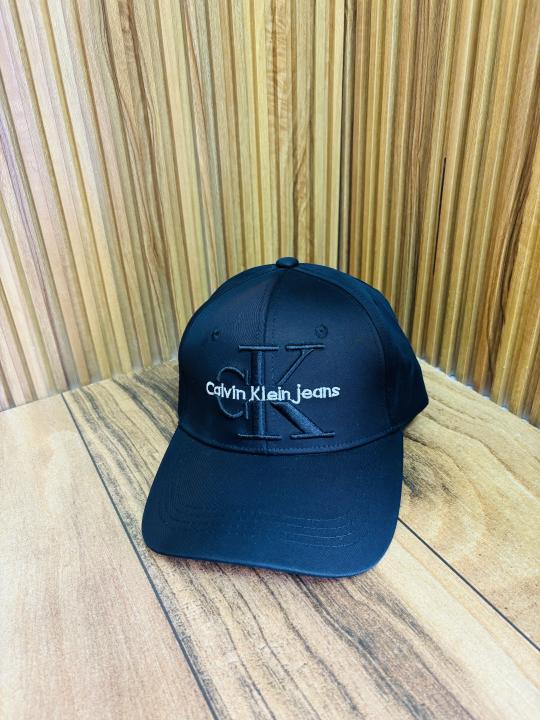 CALVIN KLEI N BLACK PREMIUM QUALITY CAP