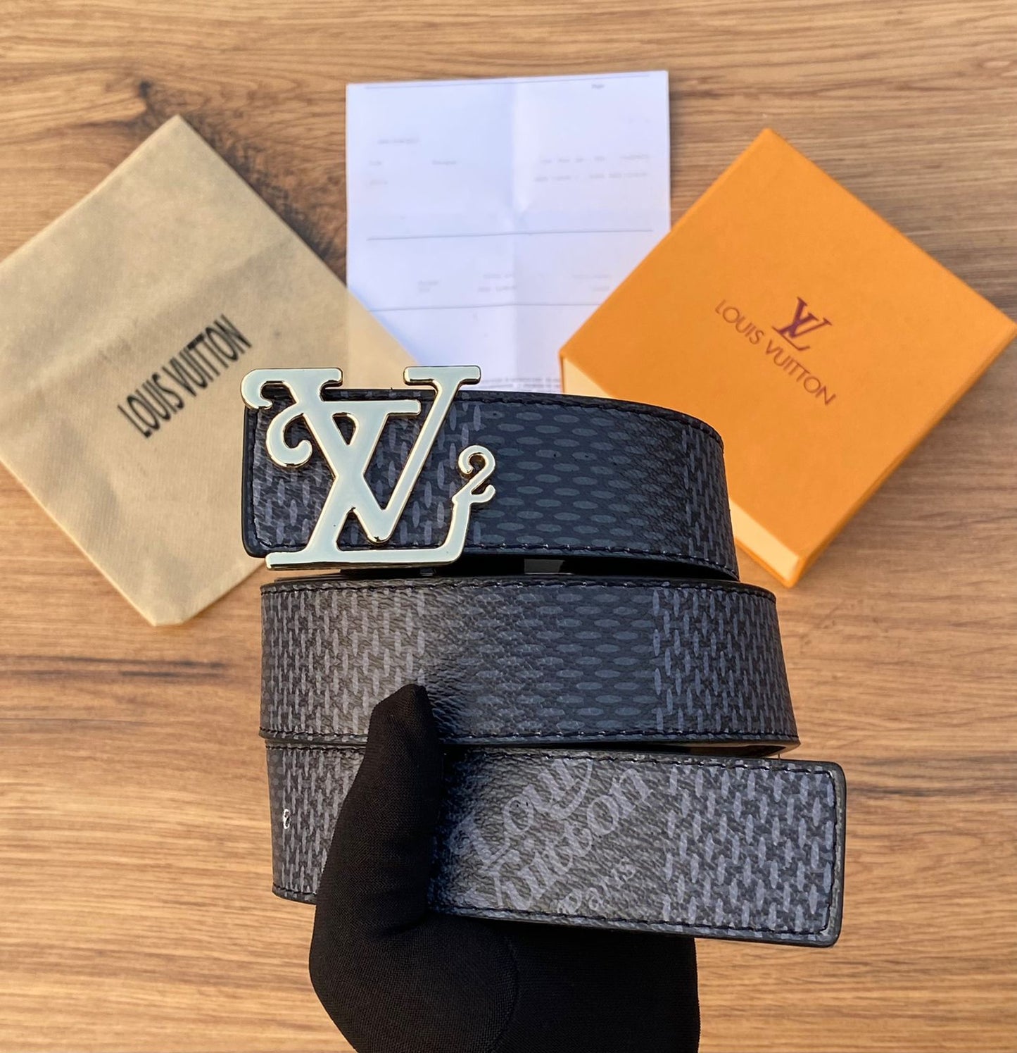 Luis Vuiitton black And Gold Premium Belt For Men